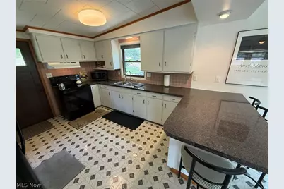9073 N Shore Drive NE, Mineral City, OH 44656 - Photo 12
