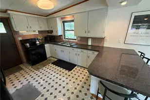 9073 N Shore Dr NE, Mineral City, OH 44656 - Photo 12