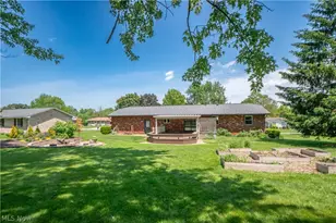 5251 Tanglewood Dr NE, Louisville, OH 44641 - Photo 38