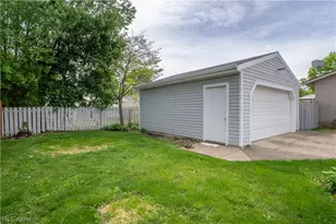 1060 Orchard Ave NE, North Canton, OH 44720 - Photo 20