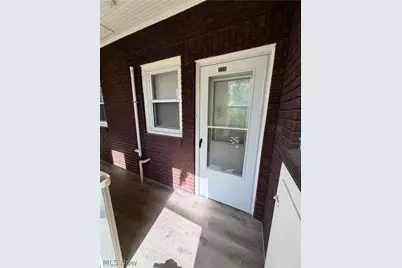 335 N Broadway Avenue, Salem, OH 44460 - Photo 2