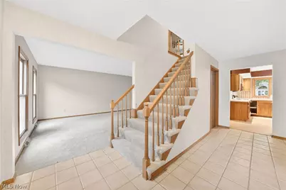 5532 Quail Run, North Olmsted, OH 44070 - Photo 2