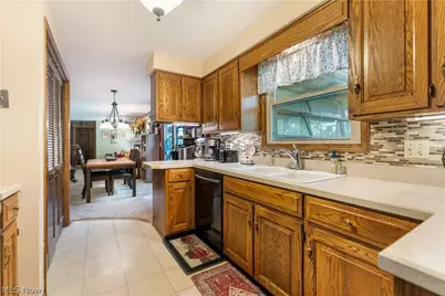 1649 Harmony Lane SW, North Canton, OH 44709 - Photo 10