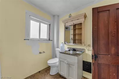 345 12th Street, Elyria, OH 44035 - Photo 16