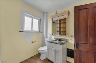 345 12th St, Elyria, OH 44035 - Photo 16