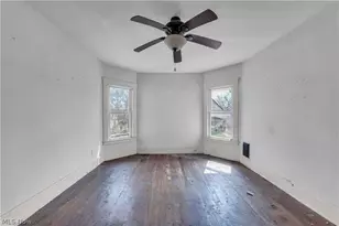 345 12th St, Elyria, OH 44035 - Photo 18