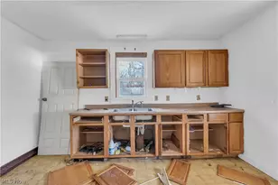 345 12th St, Elyria, OH 44035 - Photo 10