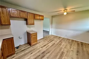 9214 Blueberry Ln, Macedonia, OH 44056 - Photo 6