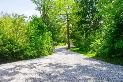 2317 Goshen Hill Road SE, New Philadelphia, OH 44663 - Photo 4