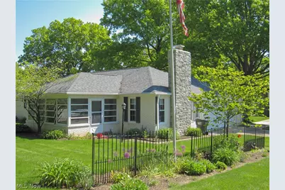7351 Starcliff Avenue NW, North Canton, OH 44720 - Photo 4