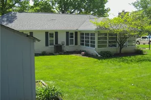 7351 Starcliff Ave NW, North Canton, OH 44720 - Photo 6