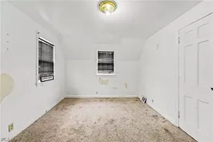1358 Peckham St, Akron, OH 44320 - Photo 18