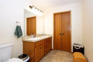 233 Woodbury Cir, Dalton, OH 44618 - Photo 18