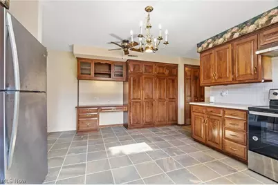 3410 Lindbergh Avenue NW, Canton, OH 44718 - Photo 18