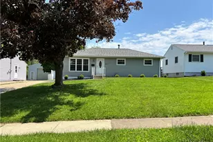 526 Ridge Dr, Medina, OH 44256 - Photo 2