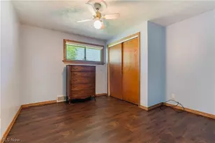 4260 Broadway Ave NE, Louisville, OH 44641 - Photo 16