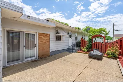 1780 Evergreen Avenue, Akron, OH 44301 - Photo 36