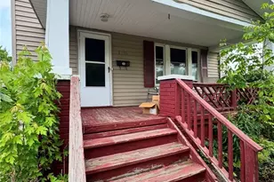 1651 E 33rd St, South Lorain, OH 44055 - Photo 2