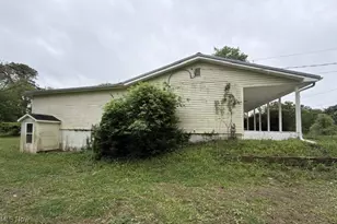 484 Haessler Ave, Zanesville, OH 43701 - Photo 2