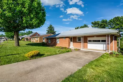 353 Westwood Drive, Steubenville, OH 43953 - Photo 1