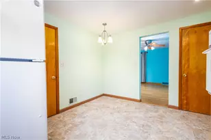353 Westwood Dr, Steubenville, OH 43953 - Photo 10