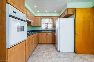 353 Westwood Dr, Steubenville, OH 43953 - Photo 4
