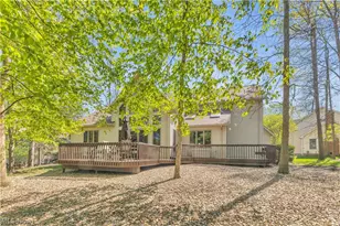 1011 Cedarwood Ln, Medina, OH 44256 - Photo 4