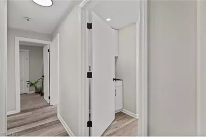 7997 Columbus Road NE, Louisville, OH 44641 - Photo 24