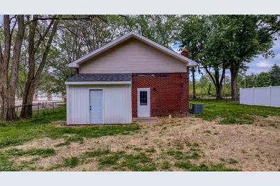 7997 Columbus Road NE, Louisville, OH 44641 - Photo 46