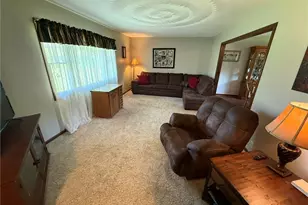 2462 York View Rd SW, New Philadelphia, OH 44663 - Photo 4