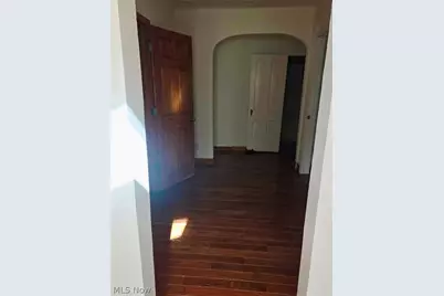 233 S Point Drive, Avon Lake, OH 44012 - Photo 6