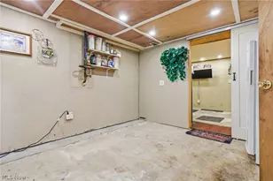 2534 Bollinger Ave NE, Canton, OH 44705 - Photo 20