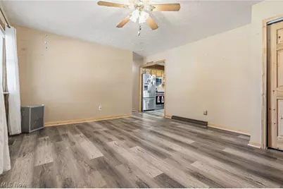 2534 Bollinger Avenue NE, Canton, OH 44705 - Photo 8