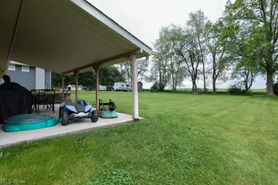 1094 Desert Street NE, Uniontown, OH 44685 - Photo 16