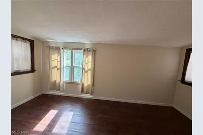 101 E 238th Street, Loveland, OH 44123 - Photo 6