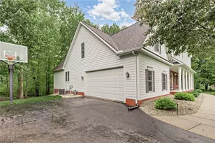 16820 Staffordshire Ct, Chagrin Falls, OH 44023 - Photo 48