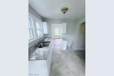 1174 Mercer Avenue, Akron, OH 44307 - Photo 12