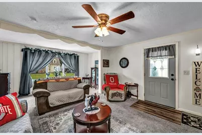 77 S Crowell Avenue, Geneva, OH 44041 - Photo 6