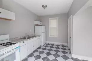 637-639 E 102nd St, Loveland, OH 44108 - Photo 4
