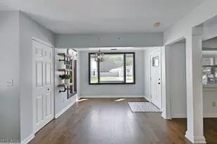 1910 Tudor St, Cuyahoga Falls, OH 44221 - Photo 4