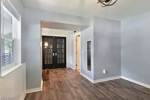1910 Tudor St, Cuyahoga Falls, OH 44221 - Photo 20