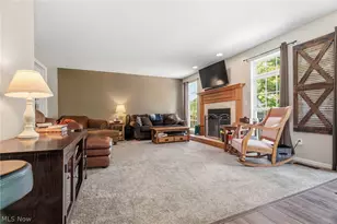 4297 Brookview Ct, Uniontown, OH 44685 - Photo 12