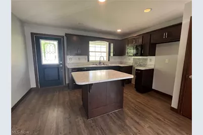 357 E Liberty Street Street, Millersburg, OH 44654 - Photo 4