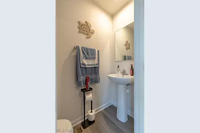 1427 Wood Fern Drive, Akron, OH 44312 - Photo 16
