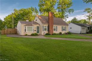 318 Bellaire Rd, Avon Lake, OH 44012 - Photo 2