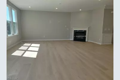 3341 Roberta's Way, Stow, OH 44224 - Photo 4