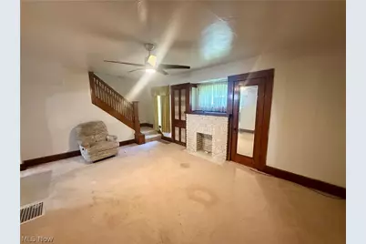 1056 Homewood, Warren, OH 44483 - Photo 6