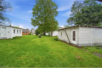 328 Portage Street NW, North Canton, OH 44720 - Photo 34