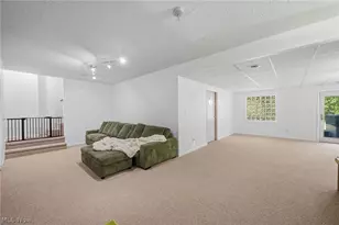 18976 Thorpe Rd, Chagrin Falls, OH 44023 - Photo 30
