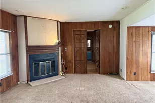 200 Driftwood Dr SE, New Philadelphia, OH 44663 - Photo 4